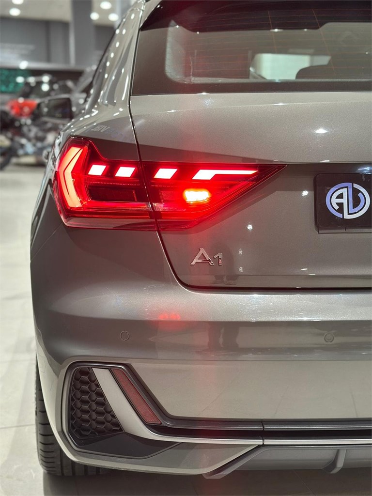 Foto 8 AUDI A1 25 TFSI S LINE AUTOMÁTICO – 2023