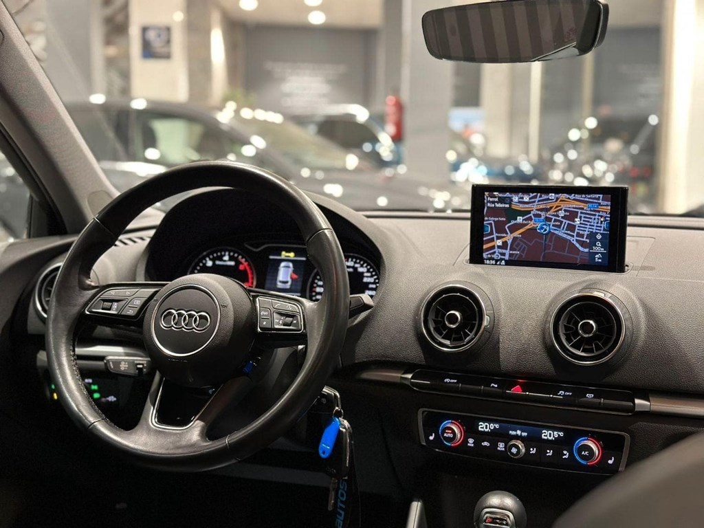 Foto 17 AUDI A3 30 TDI S tronic Sportback