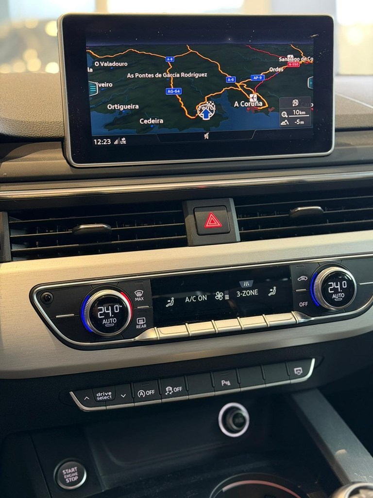 Foto 11 Audi A4 Avant S line