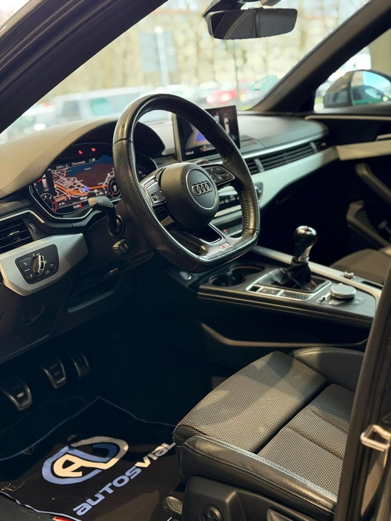 Foto 18 Audi A4 Avant S line