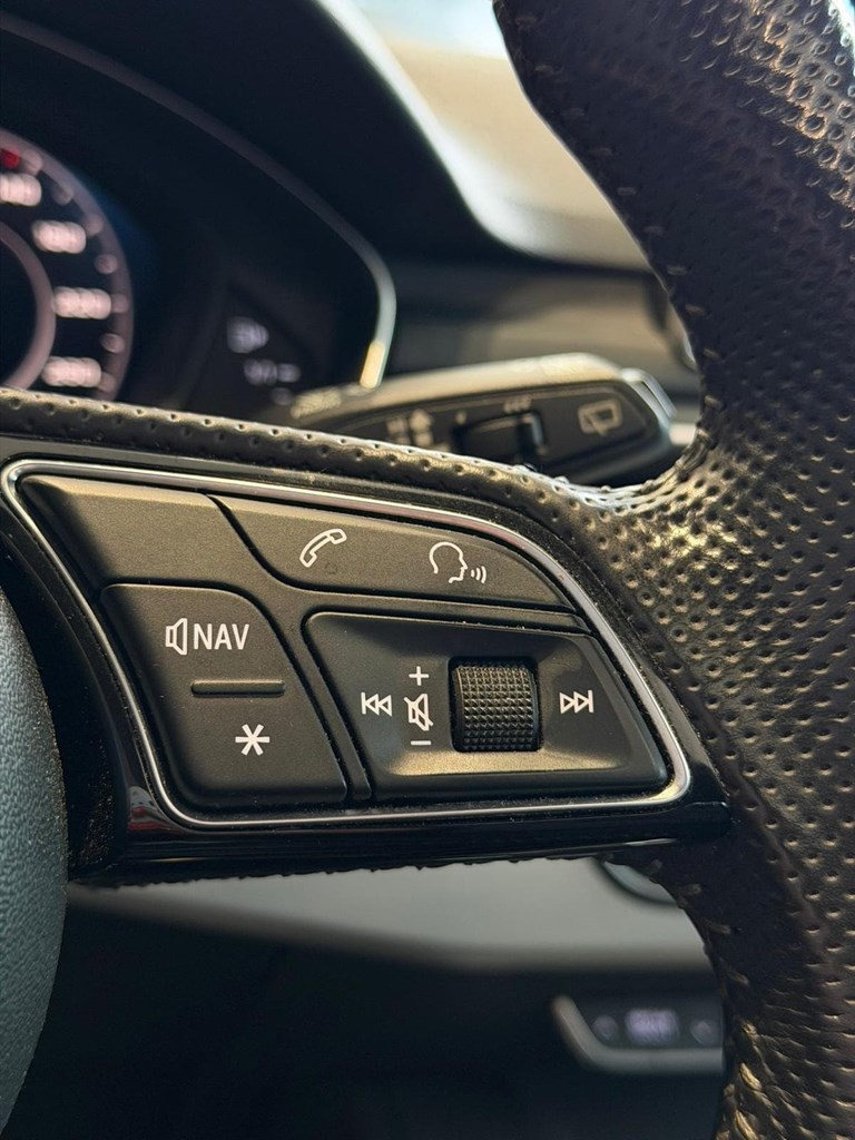 Foto 24 Audi A4 Avant S line