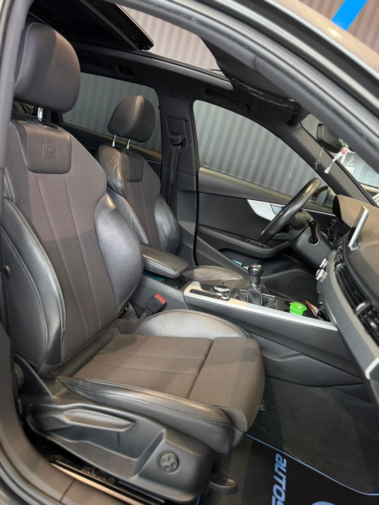 Foto 27 Audi A4 Avant S line