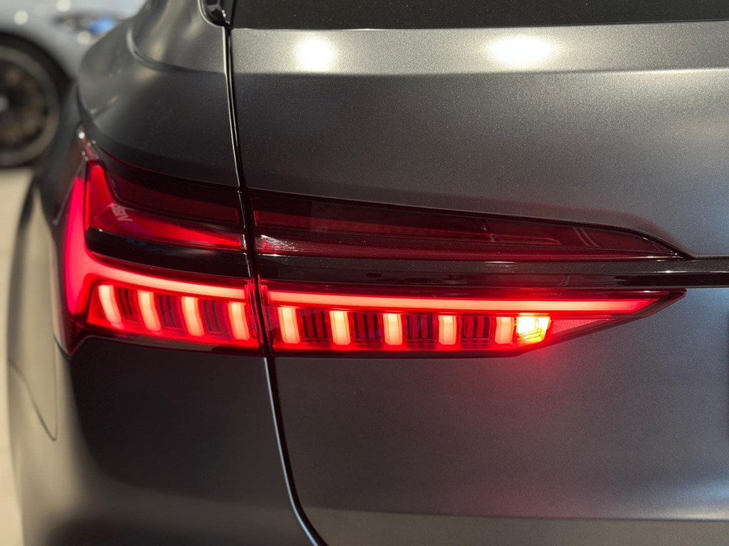 Foto 14 AUDI A6 RS 6 Avant TFSI quattro