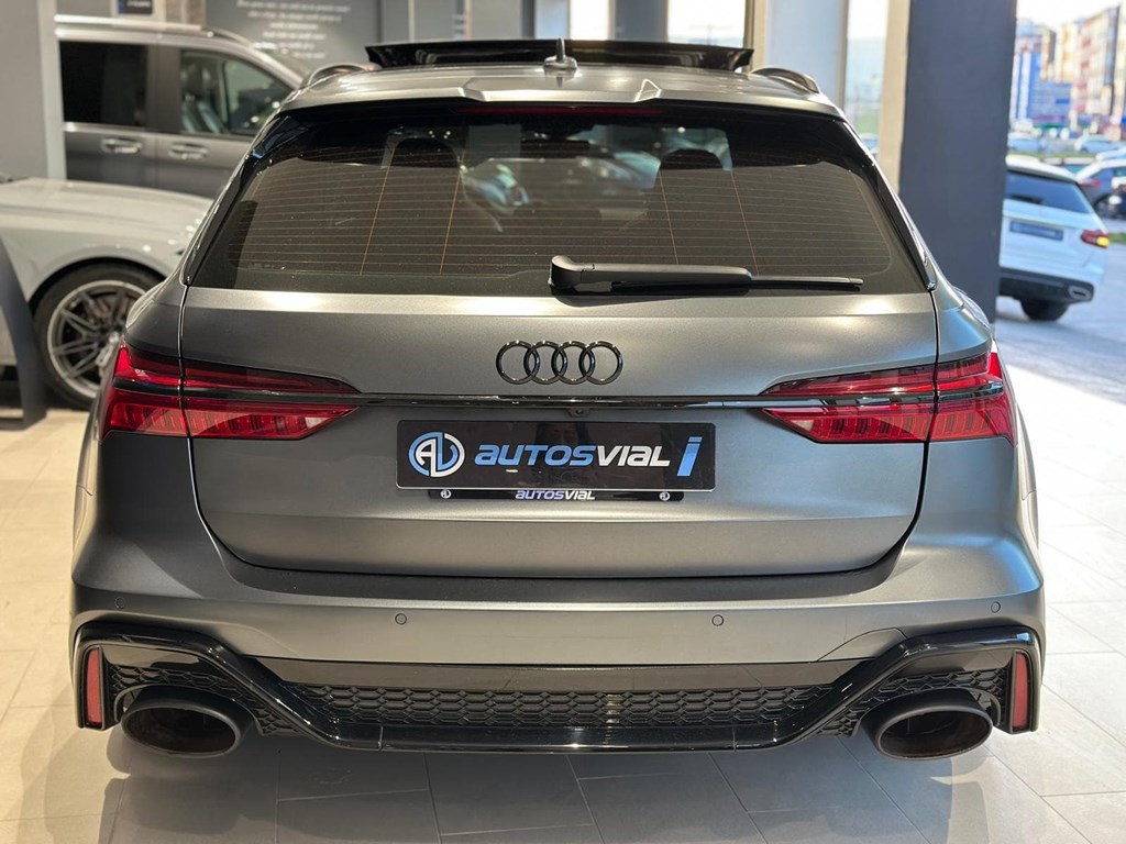 Foto 4 AUDI A6 RS 6 Avant TFSI quattro