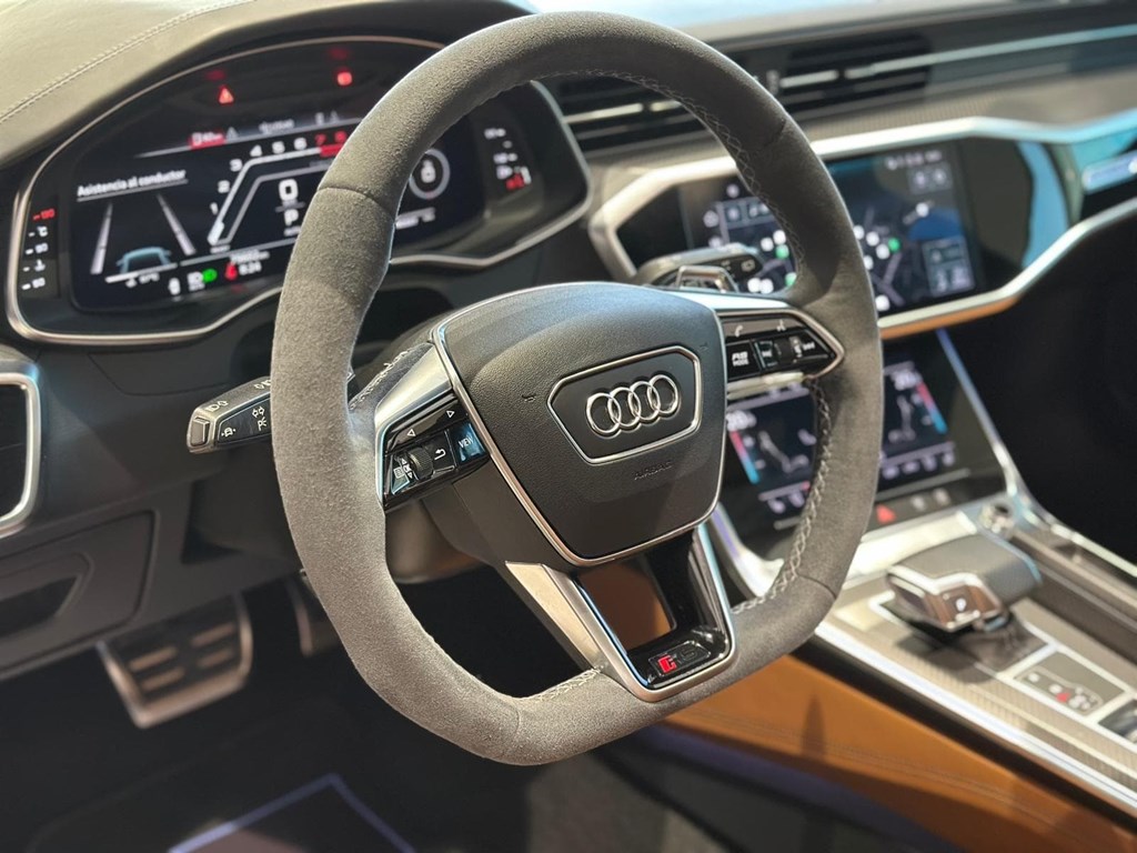 Foto 8 AUDI A6 RS 6 Avant TFSI quattro