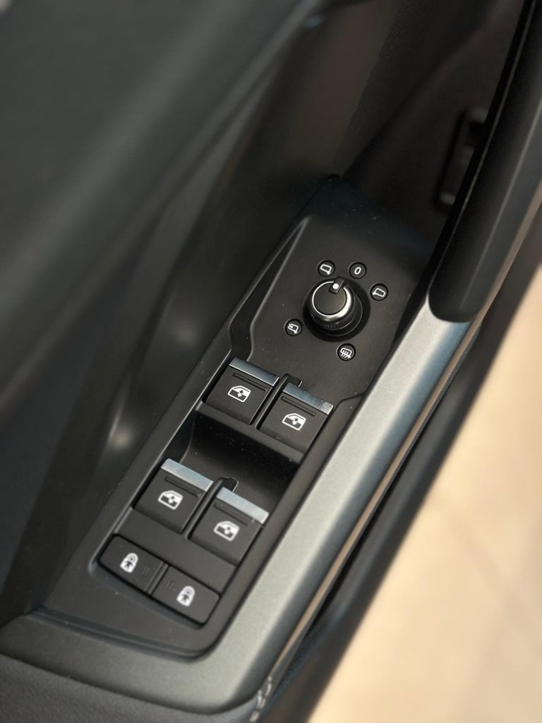 Foto 18 AUDI Q3 S line 35 TDI S tronic