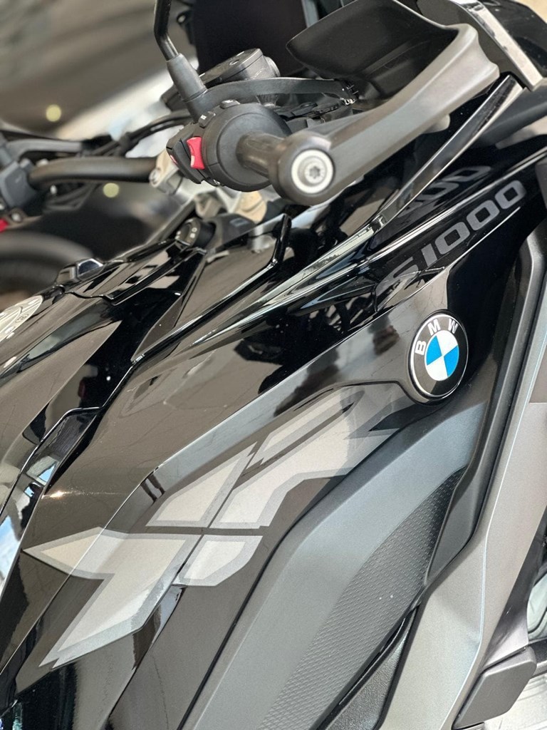 Foto 33 BMW S1000XR