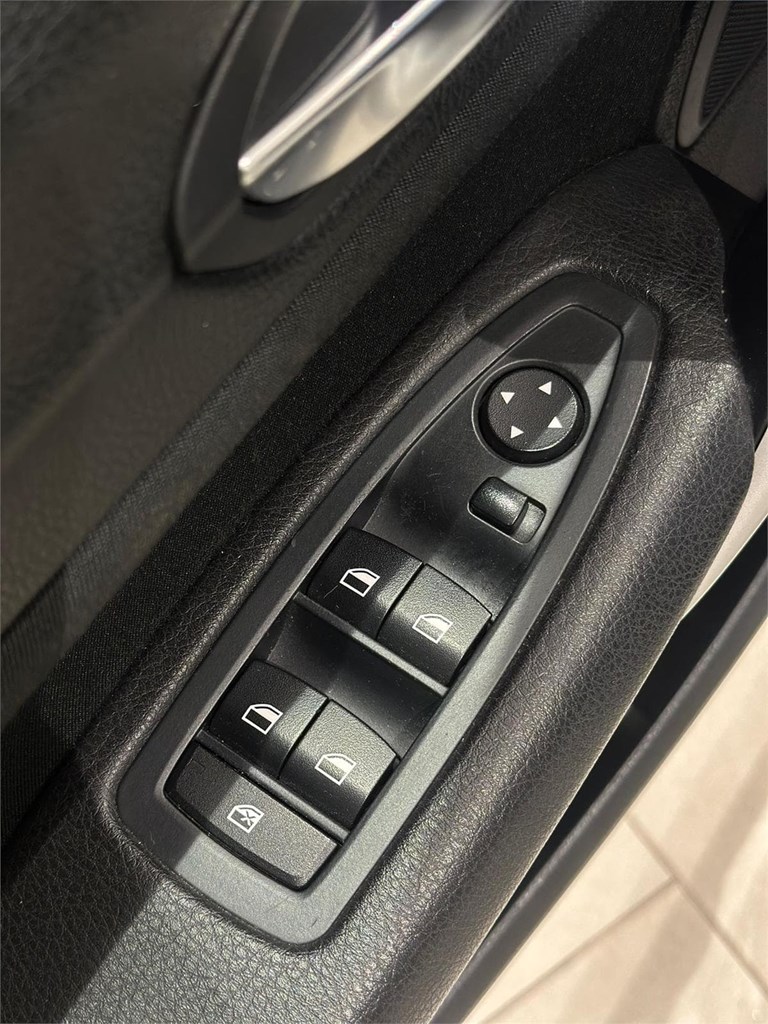 Foto 16 BMW Serie 1 116d