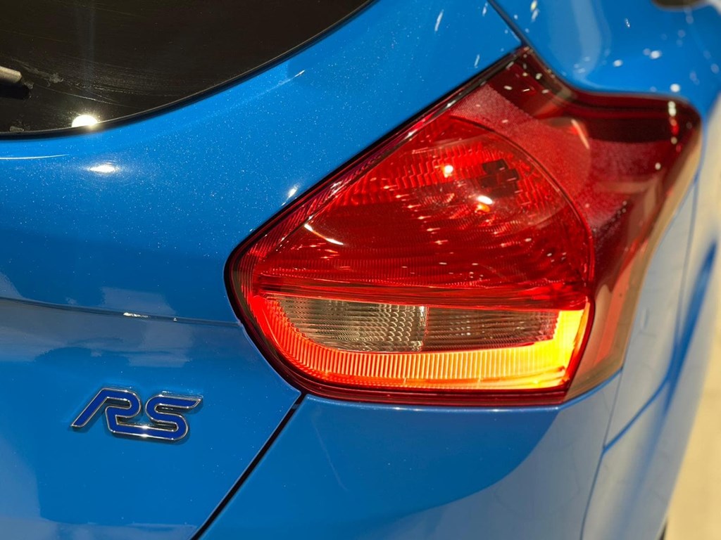 Foto 7 FORD FOCUS RS · 350 CV · AWD · MARZO 2018 