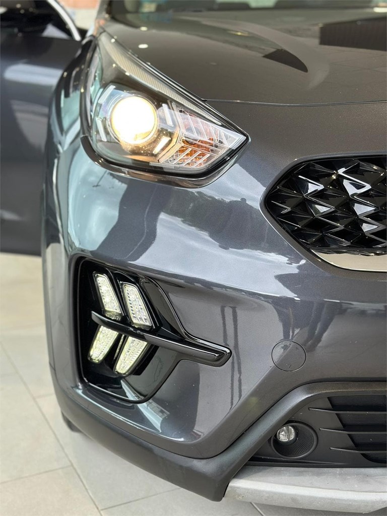 Foto 22 KIA Niro 1.6 GDi HEV Drive