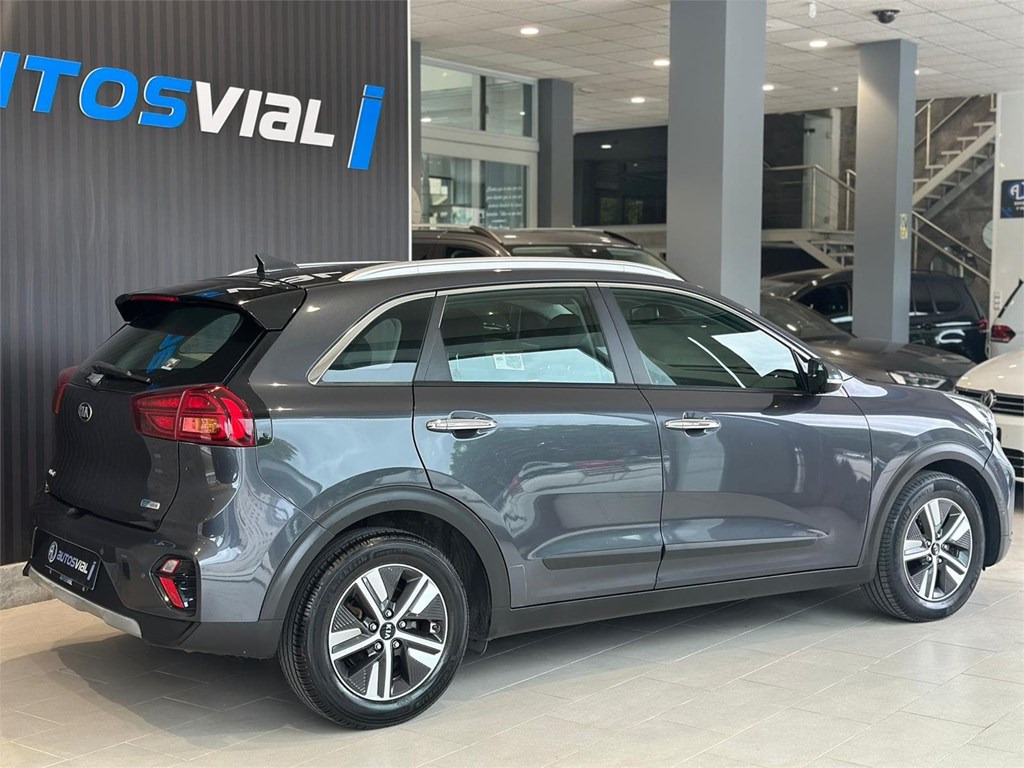 Foto 2 KIA Niro 1.6 GDi HEV Drive