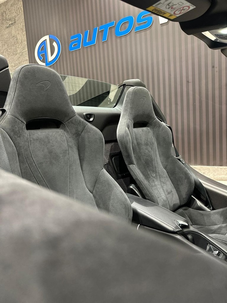 Foto 25 MCLAREN 720S SPIDER