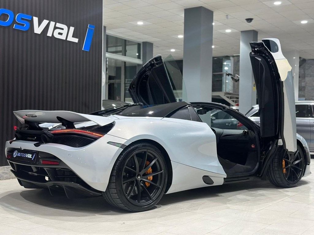 Foto 6 MCLAREN 720S SPIDER