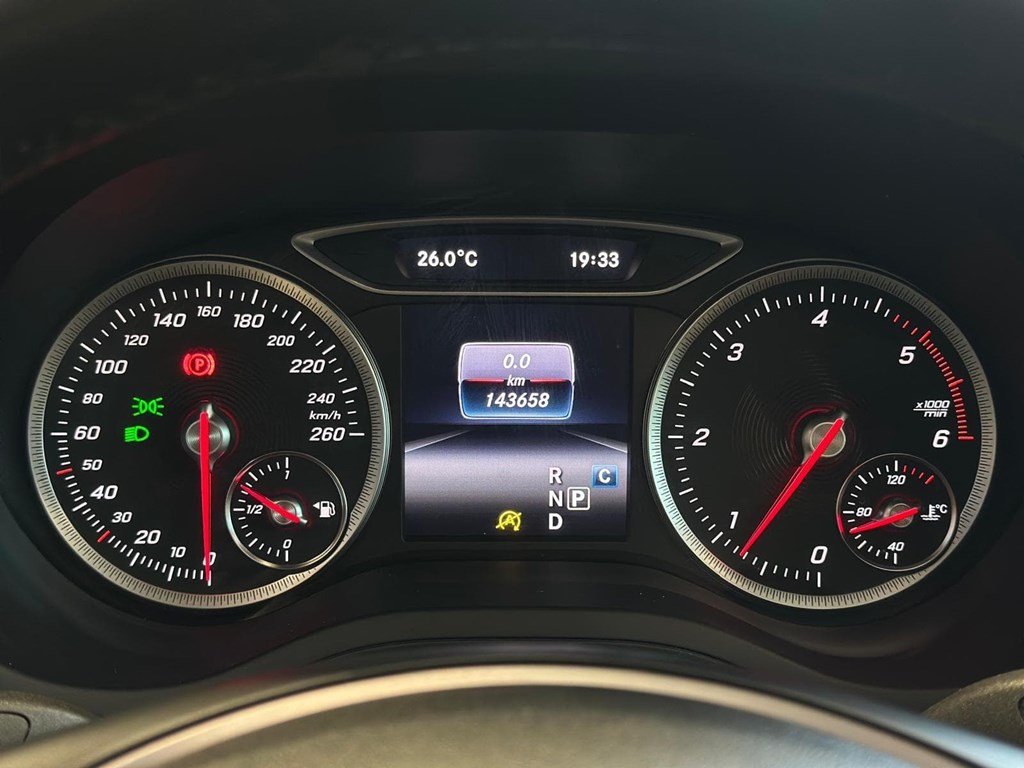 Foto 15 MERCEDES B200d