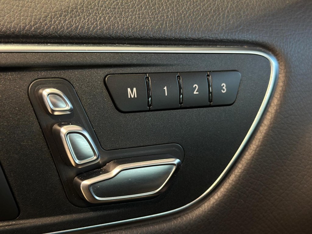 Foto 17 MERCEDES B200d