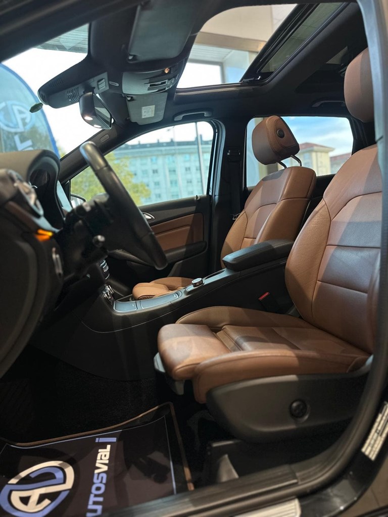 Foto 18 MERCEDES B200d