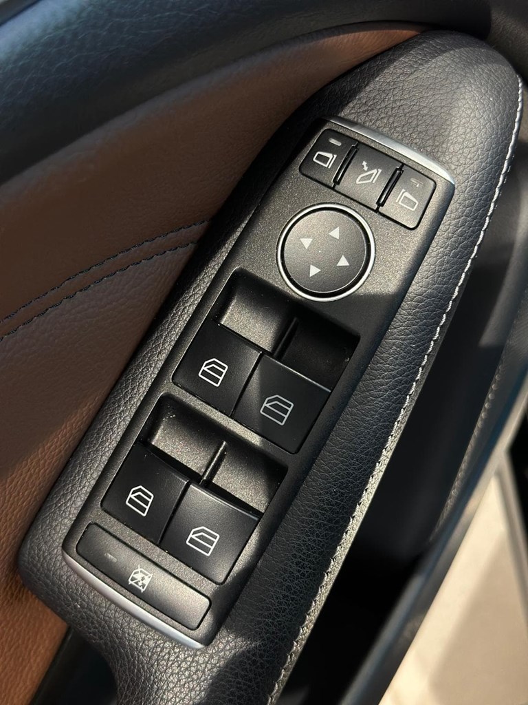 Foto 19 MERCEDES B200d