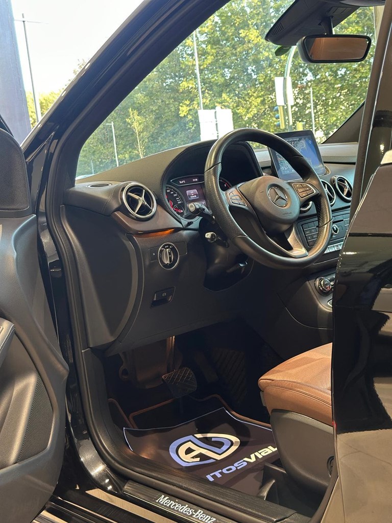 Foto 20 MERCEDES B200d