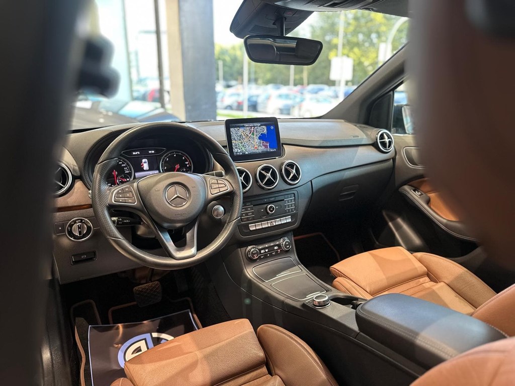 Foto 21 MERCEDES B200d