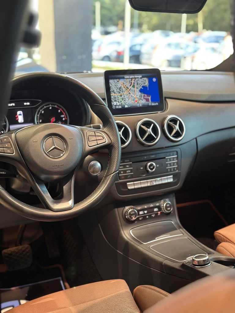 Foto 22 MERCEDES B200d