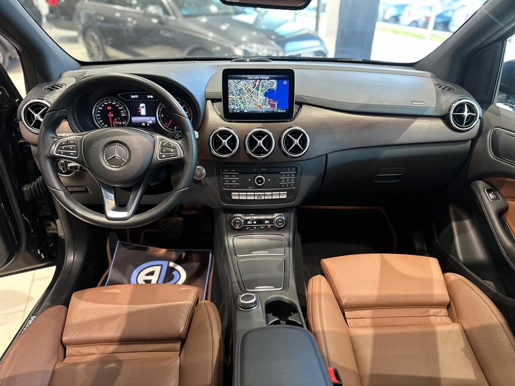 Foto 24 MERCEDES B200d