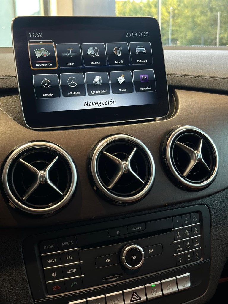 Foto 8 MERCEDES B200d