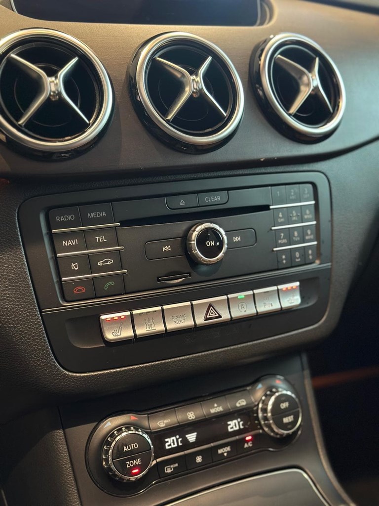 Foto 9 MERCEDES B200d