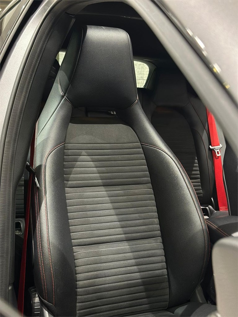 Foto 19 MERCEDES BENZ A45 AMG