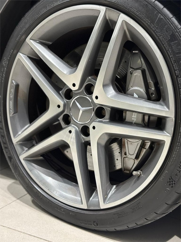 Foto 24 MERCEDES BENZ A45 AMG