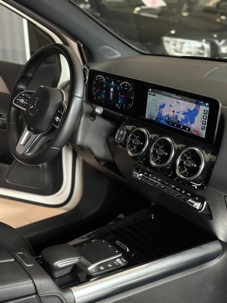 Foto 20 Mercedes Benz B 200D