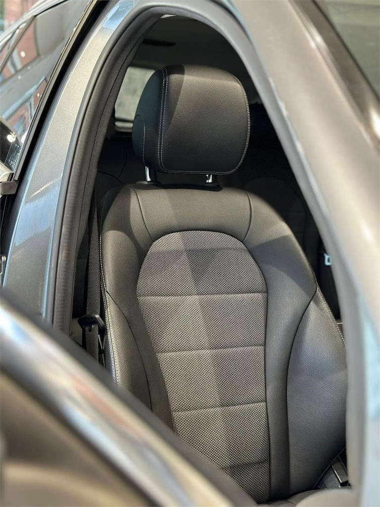 Foto 23 MERCEDES-BENZ  C220 D