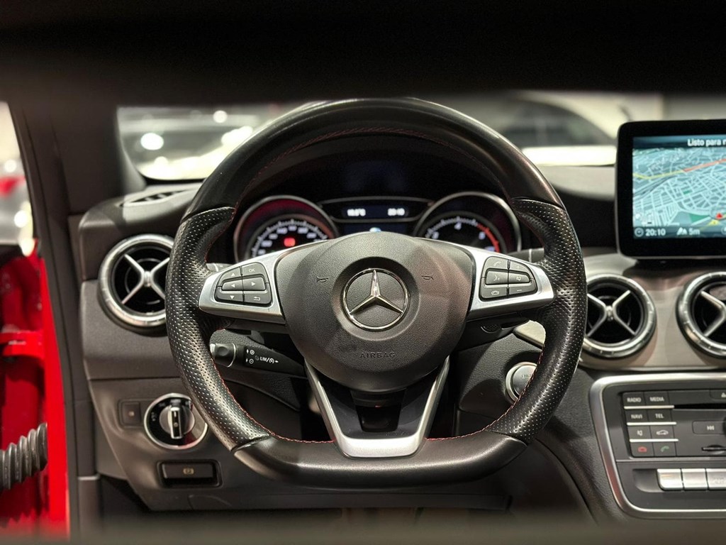 Foto 12 Mercedes-Benz CLA 220d AMG Line Automático – 177 CV