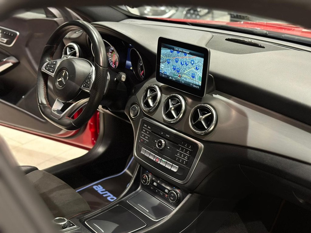 Foto 18 Mercedes-Benz CLA 220d AMG Line Automático – 177 CV