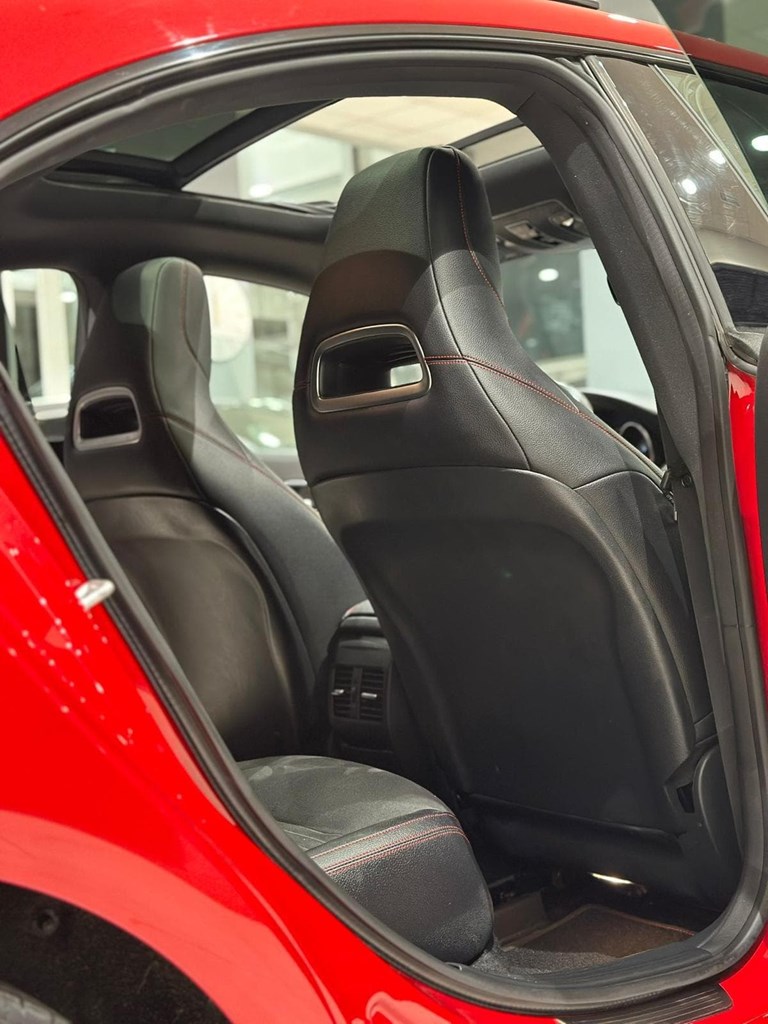 Foto 21 Mercedes-Benz CLA 220d AMG Line Automático – 177 CV