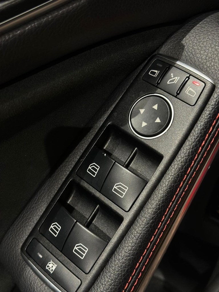 Foto 23 Mercedes-Benz CLA 220d AMG Line Automático – 177 CV