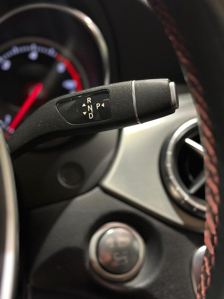 Foto 26 Mercedes-Benz CLA 220d AMG Line Automático – 177 CV