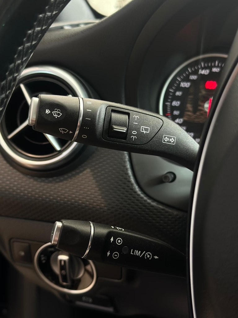 Foto 14 MERCEDES-BENZ Clase  A 200 d