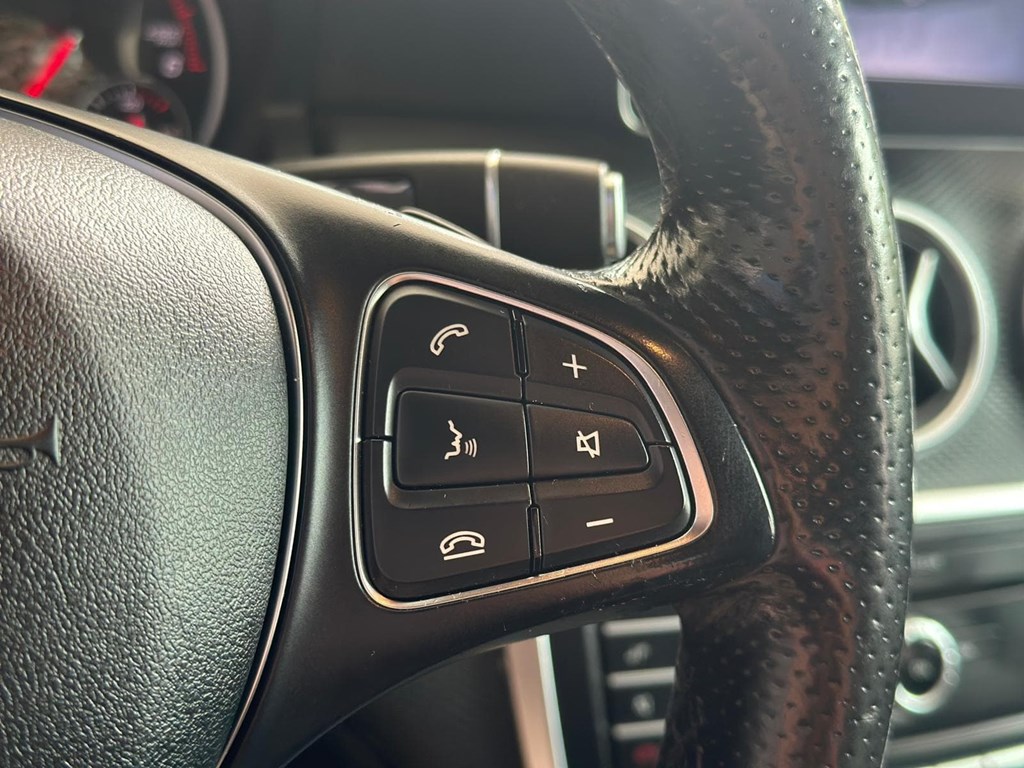 Foto 15 MERCEDES-BENZ Clase  A 200 d