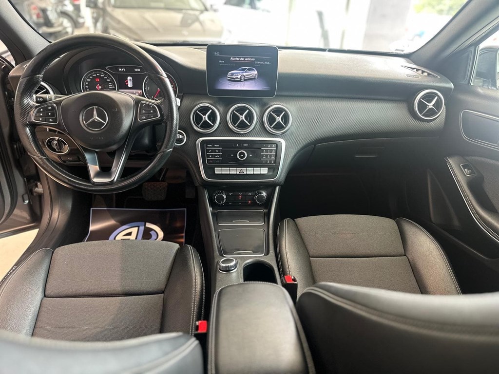 Foto 23 MERCEDES-BENZ Clase  A 200 d