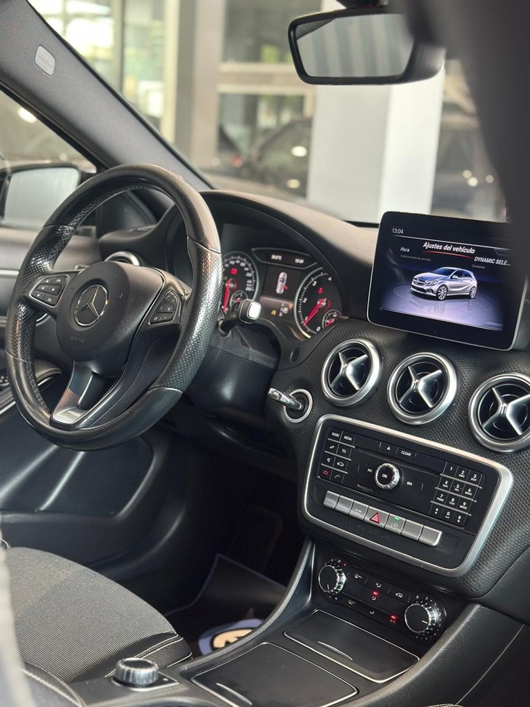 Foto 27 MERCEDES-BENZ Clase  A 200 d