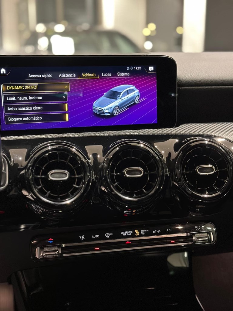 Foto 12 Mercedes-Benz Clase A 200d 