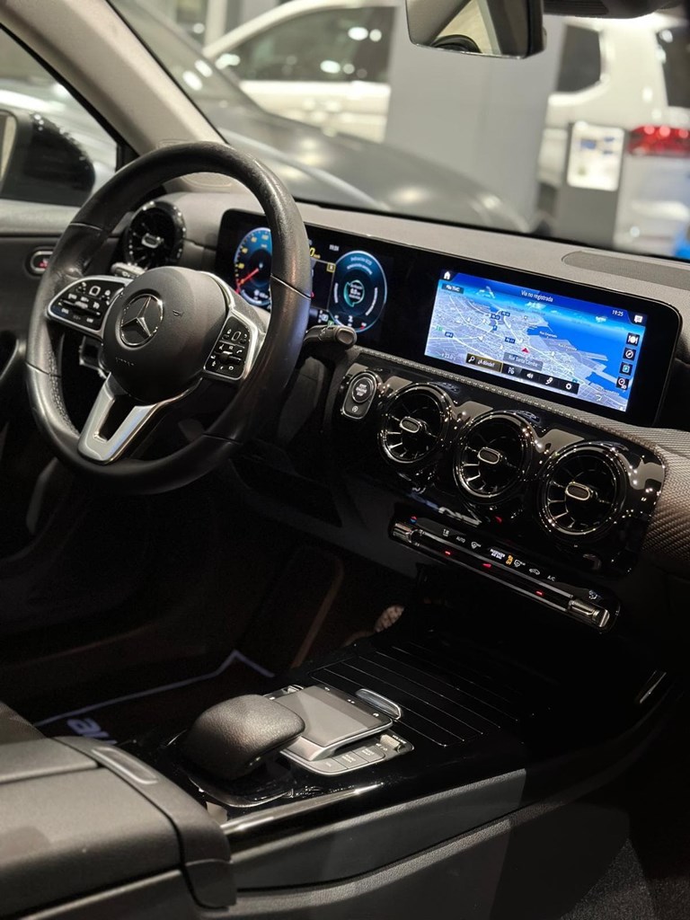 Foto 26 Mercedes-Benz Clase A 200d 