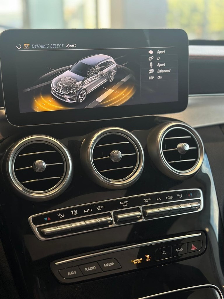 Foto 17 MERCEDES-BENZ Clase C 43 4MATIC Estate