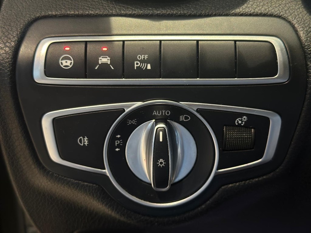 Foto 23 MERCEDES-BENZ Clase C 43 4MATIC Estate