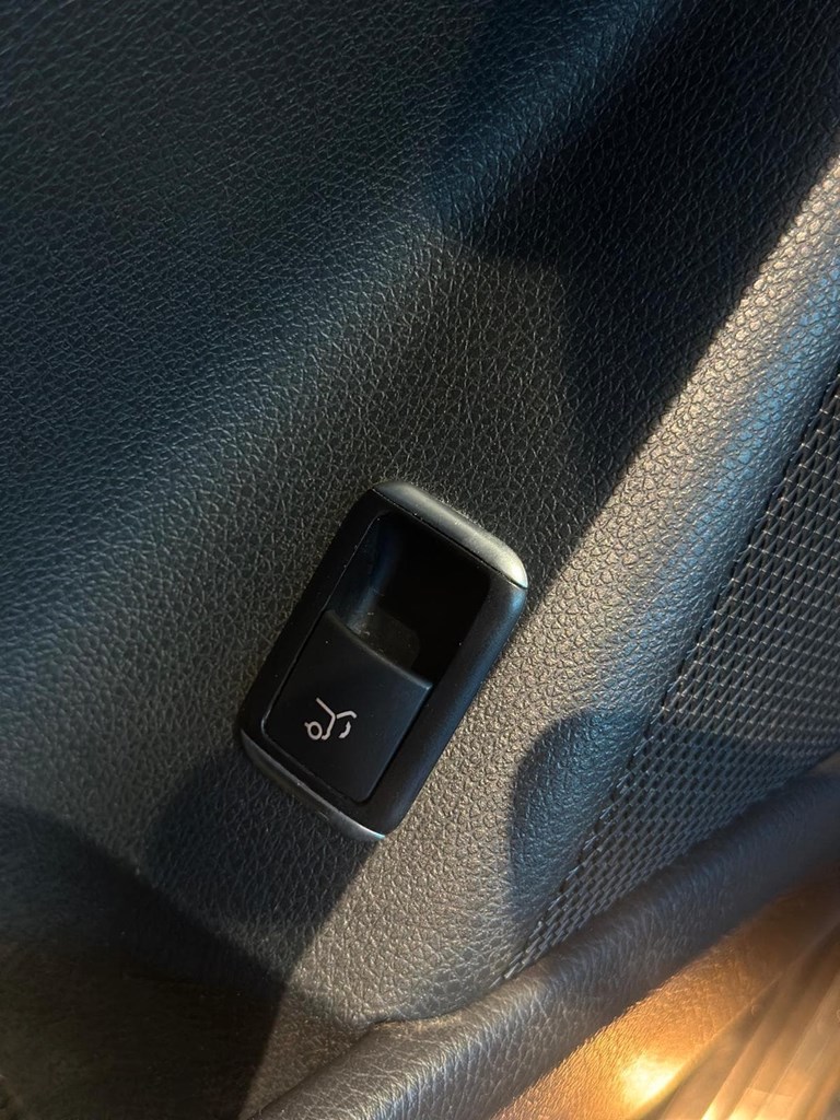 Foto 12 MERCEDES-BENZ Clase CLA  200 d AMG Line Shooting Brake