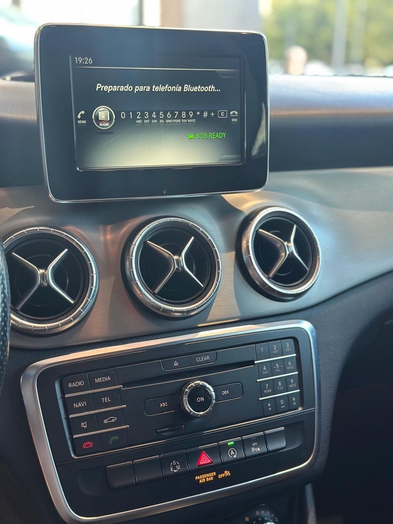 Foto 16 MERCEDES-BENZ Clase CLA  200 d AMG Line Shooting Brake