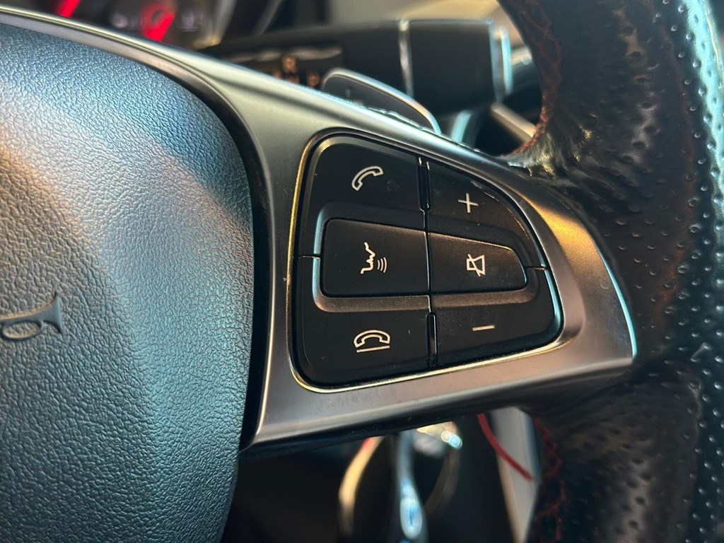 Foto 17 MERCEDES-BENZ Clase CLA  200 d AMG Line Shooting Brake