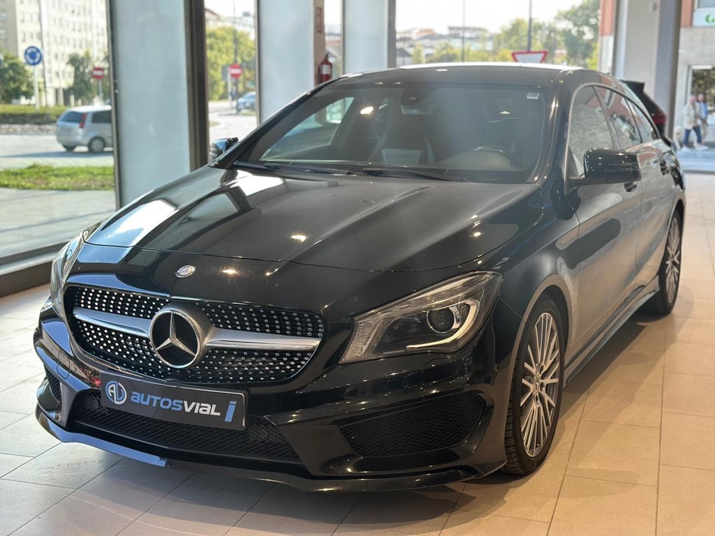 Foto 19 MERCEDES-BENZ Clase CLA  200 d AMG Line Shooting Brake