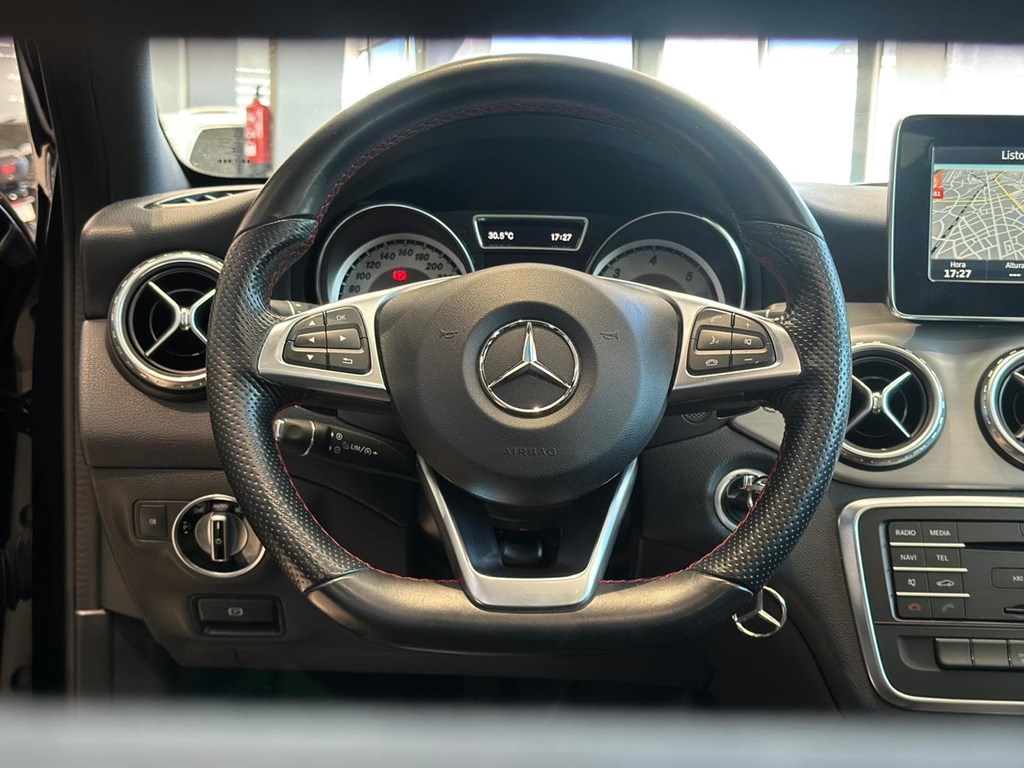 Foto 23 MERCEDES-BENZ Clase GLA 200 d AMG Line