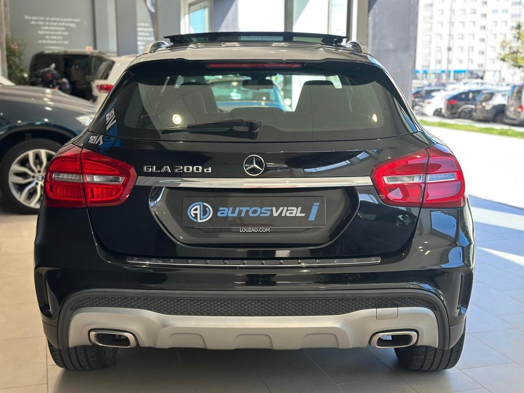 Foto 5 MERCEDES-BENZ Clase GLA 200 d AMG Line